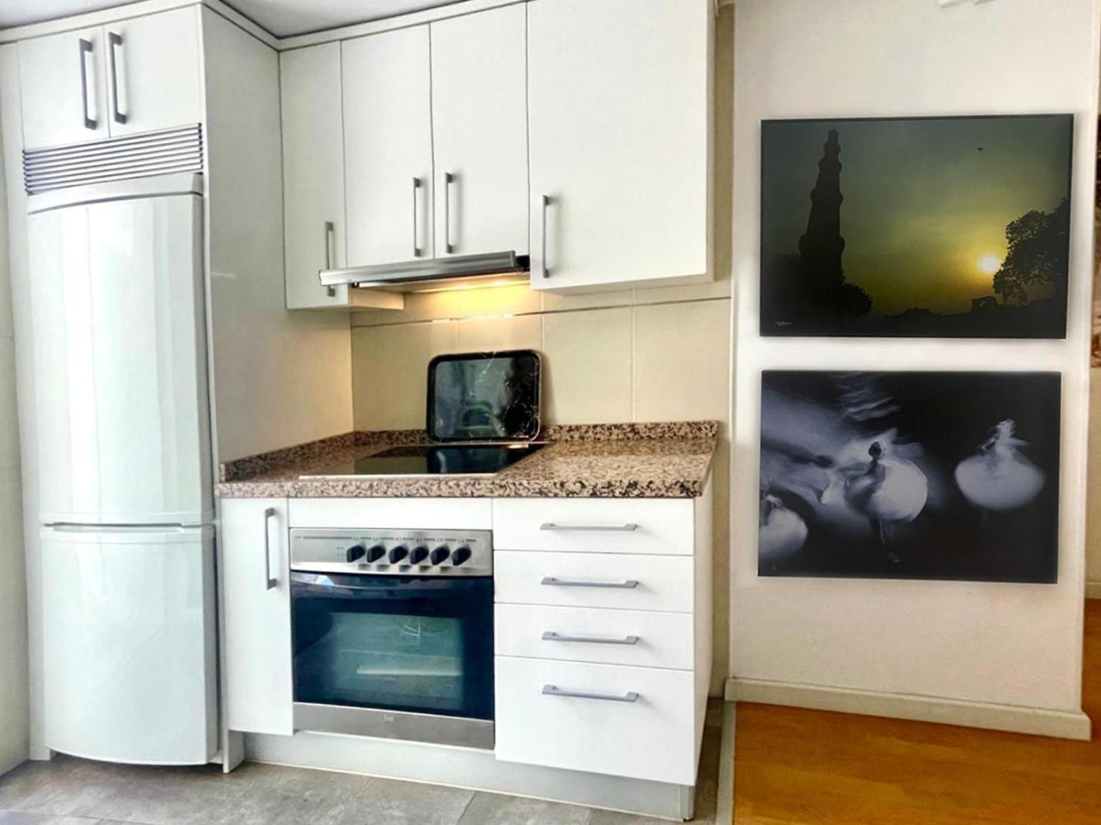 Maravilloso Apartamento Centrico De 70M2, Jardin Propio 40M2 Con Piscina Para Ninos Y Parking Opcional Málaga Esterno foto