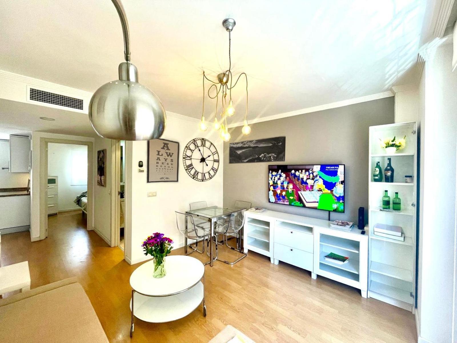 Maravilloso Apartamento Centrico De 70M2, Jardin Propio 40M2 Con Piscina Para Ninos Y Parking Opcional Málaga Esterno foto