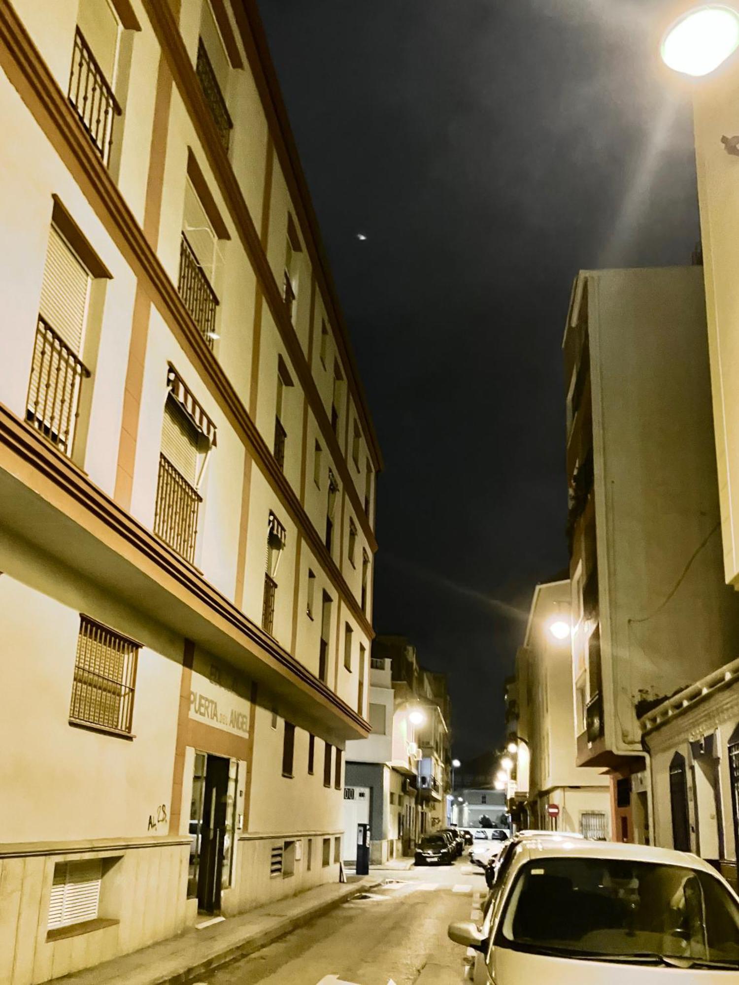 Maravilloso Apartamento Centrico De 70M2, Jardin Propio 40M2 Con Piscina Para Ninos Y Parking Opcional Málaga Esterno foto